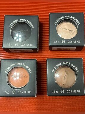 NWT- NIB MAC Cosmetics Single Eyeshadows - Carbon, Grain, Rule, Texture